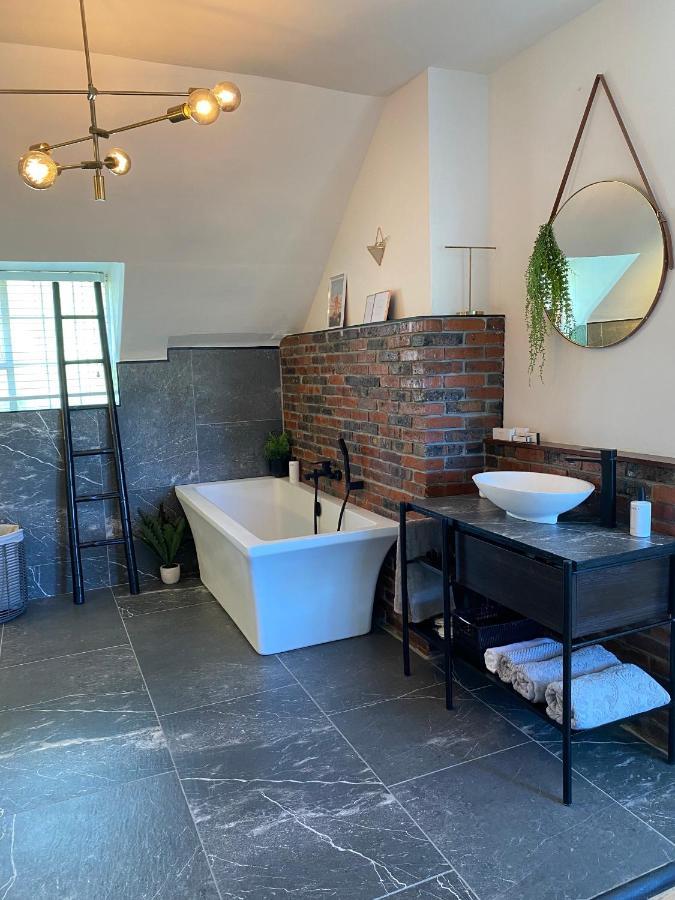 Вилла Cosy And Unique Family Retreat In Hout Bay Кейптаун Экстерьер фото