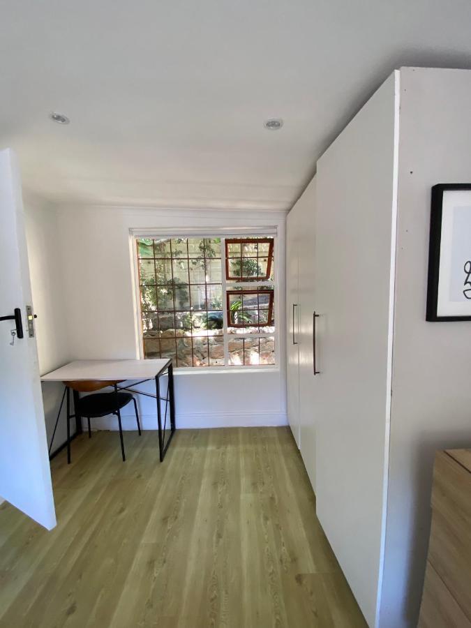 Вилла Cosy And Unique Family Retreat In Hout Bay Кейптаун Экстерьер фото