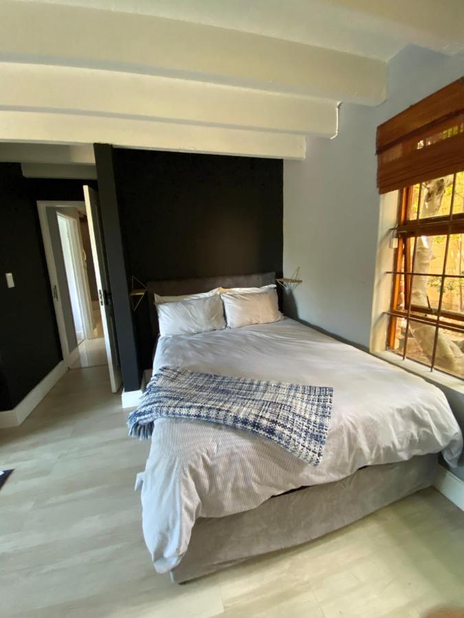 Вилла Cosy And Unique Family Retreat In Hout Bay Кейптаун Экстерьер фото