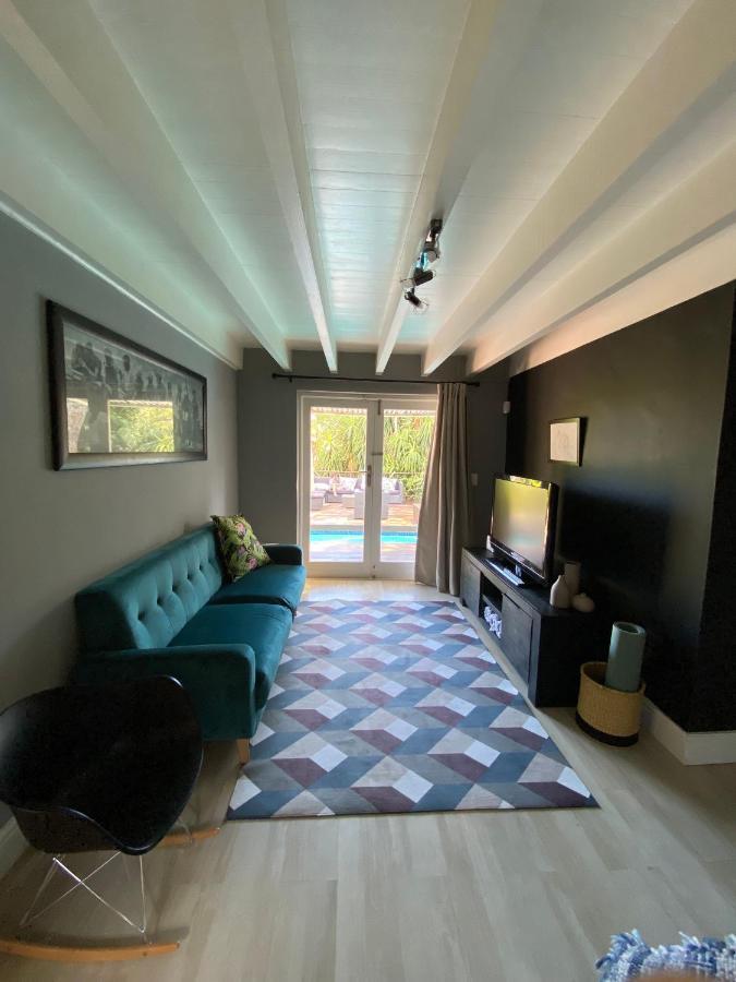 Вилла Cosy And Unique Family Retreat In Hout Bay Кейптаун Экстерьер фото