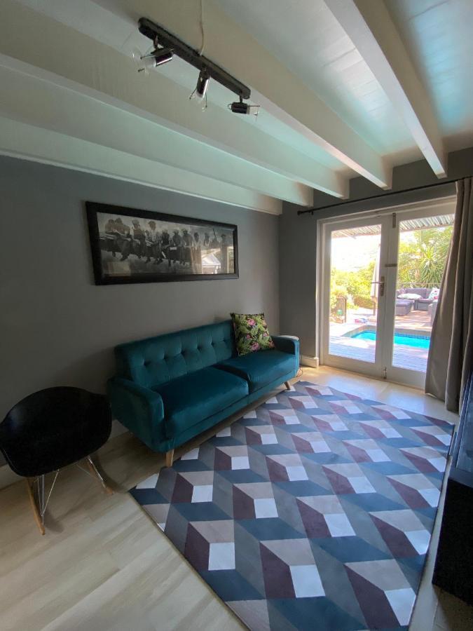 Вилла Cosy And Unique Family Retreat In Hout Bay Кейптаун Экстерьер фото