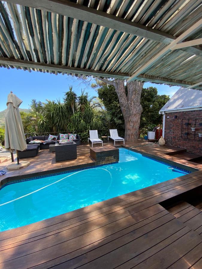 Вилла Cosy And Unique Family Retreat In Hout Bay Кейптаун Экстерьер фото